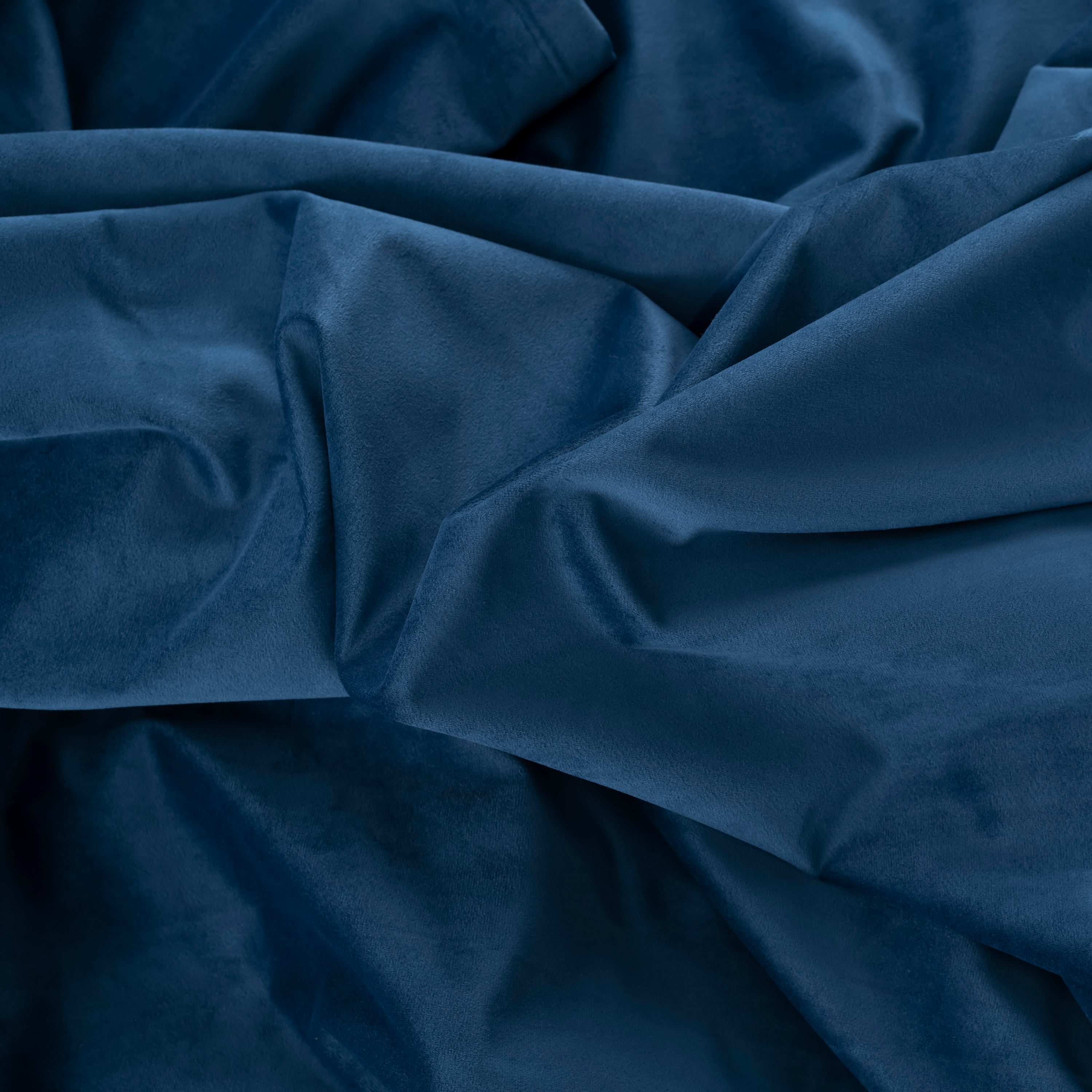 Velvet Rod Pocket w/Back Tabs Scalloped Valance w/Backout Lining