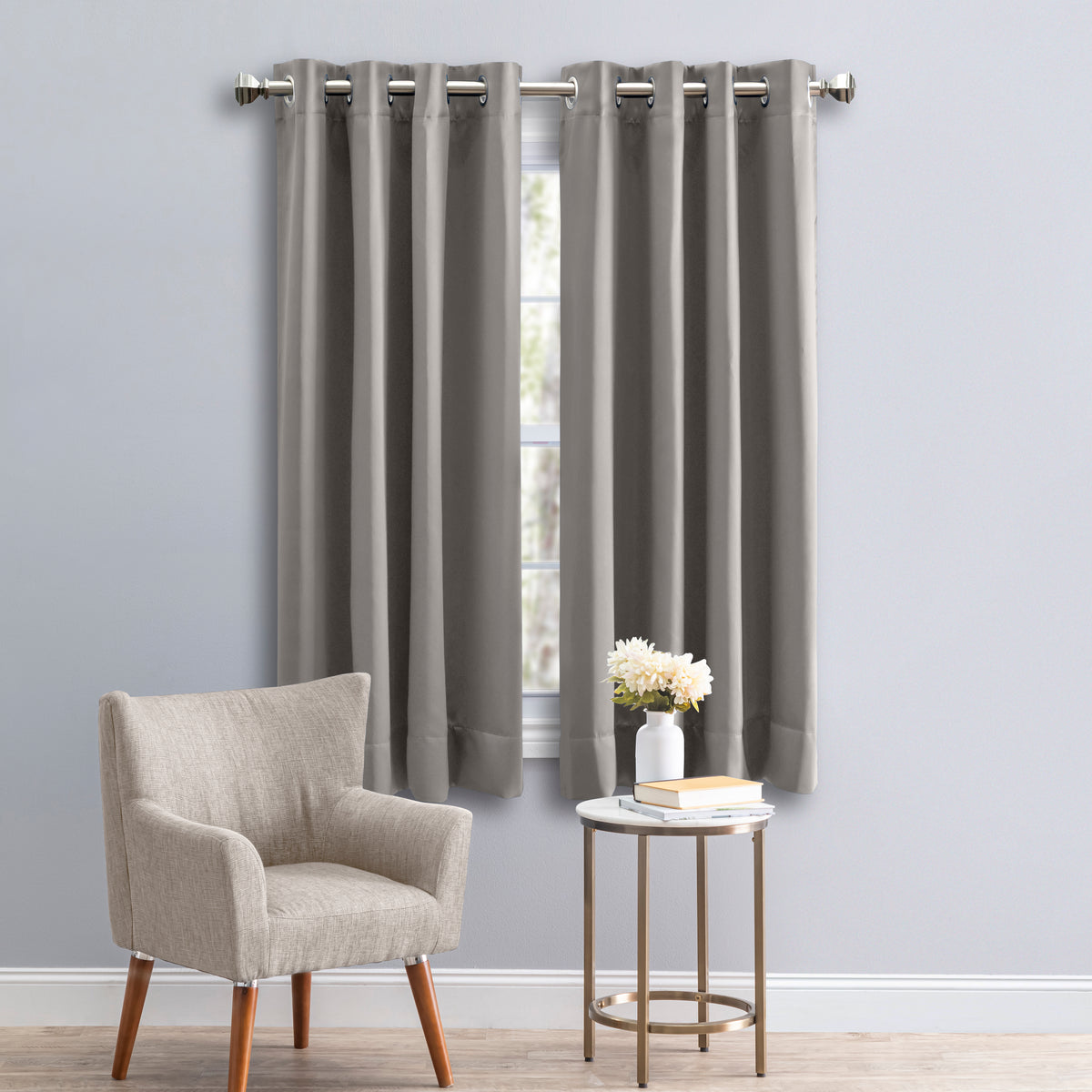 Ultimate Black Out Grommet Panel w/Wand