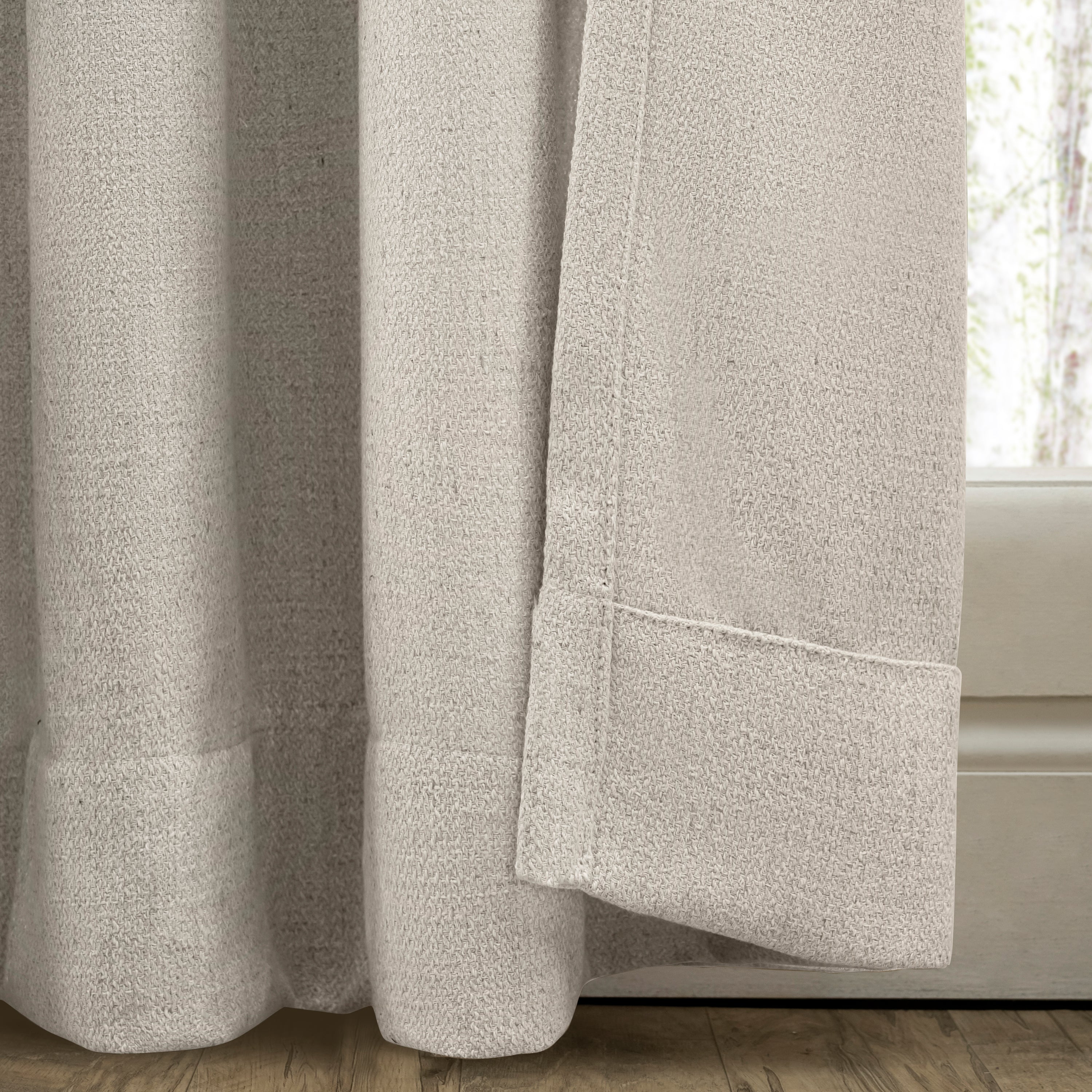 Ricardo Wovyn Grommet Panel