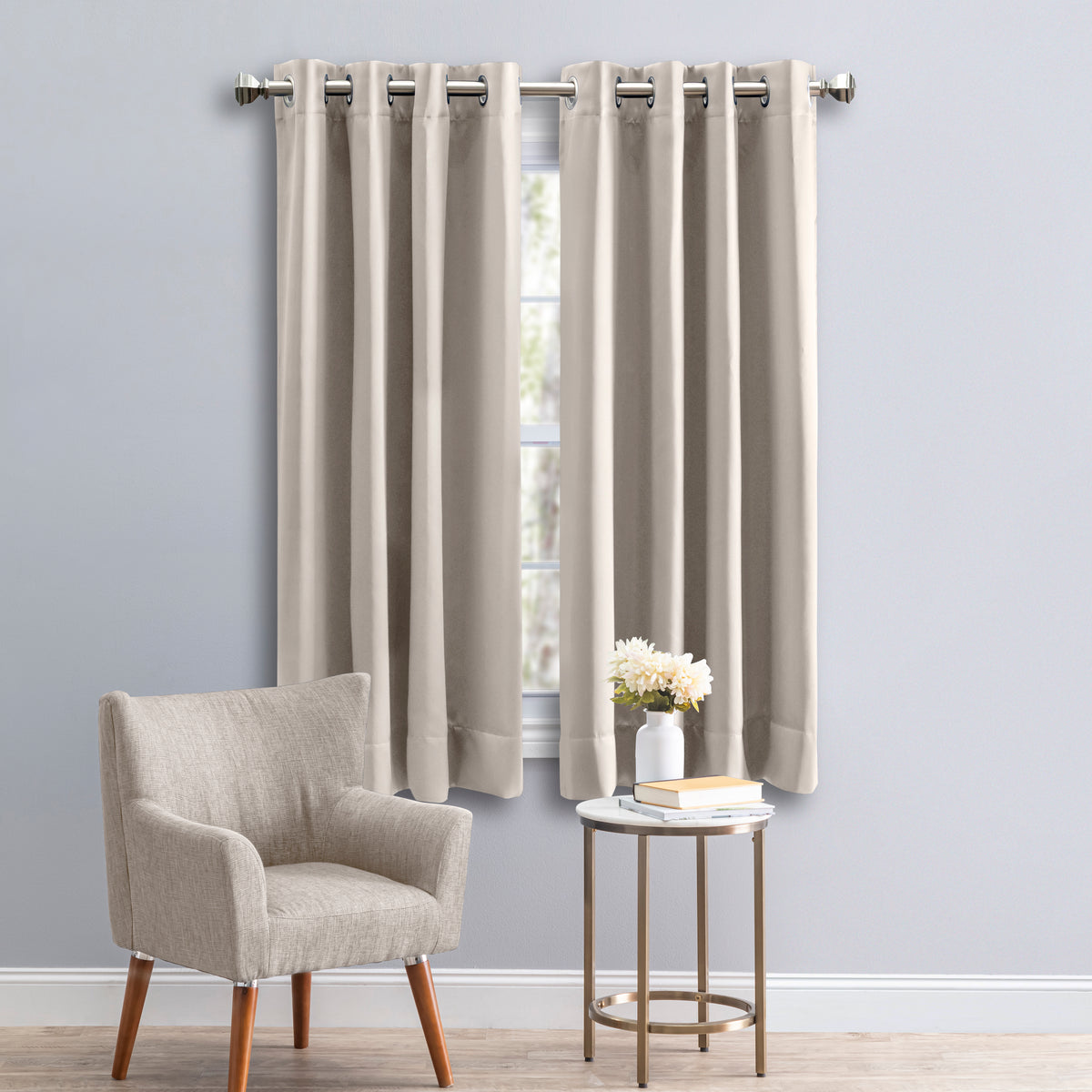 Ultimate Black Out Grommet Panel w/Wand